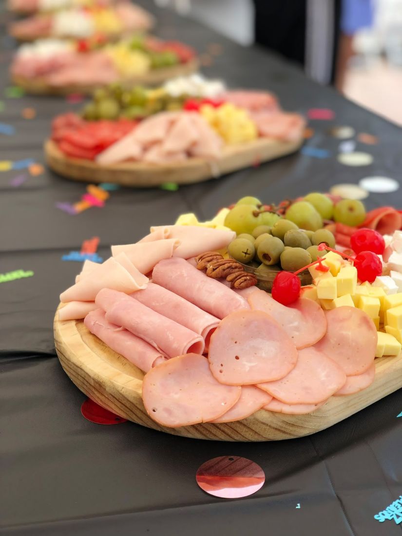 Tablas de carnes frías y quesos